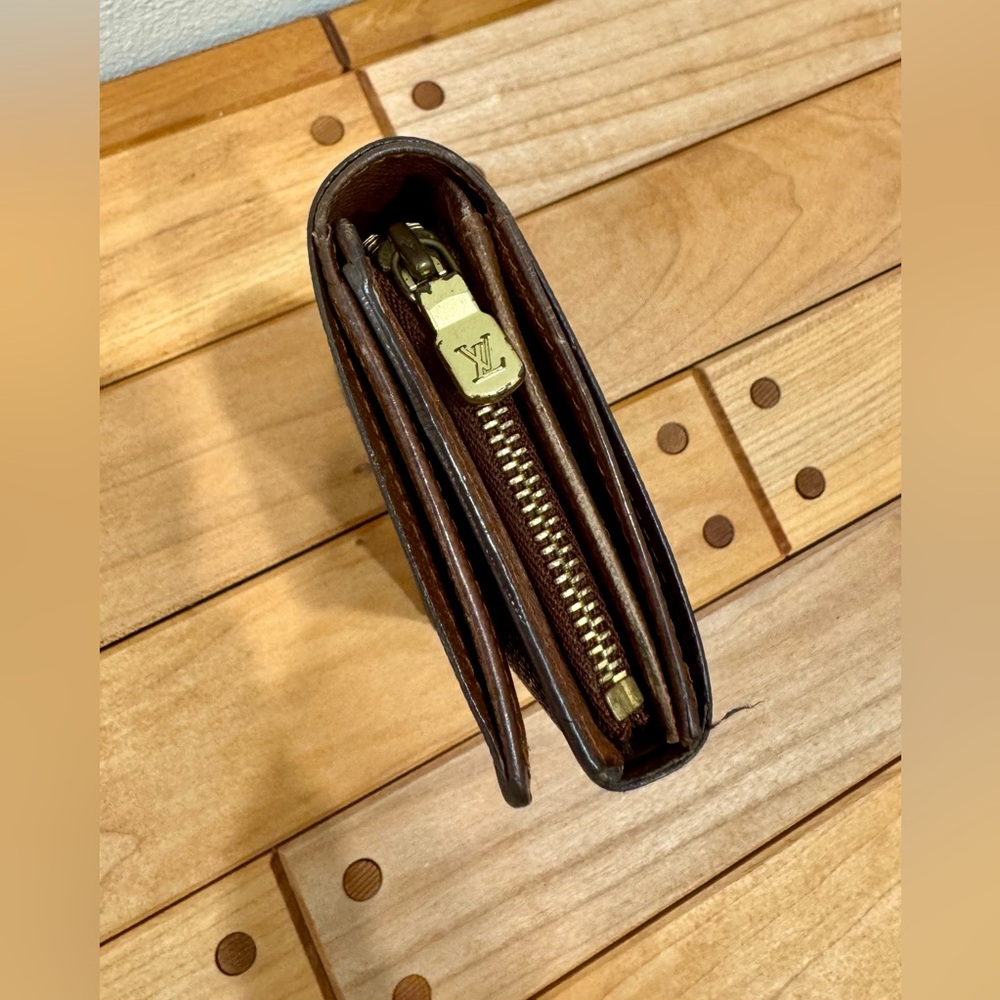 Louis Vuitton Monogram Porte-Monnaie Tresor Wallet - Picture 3 of 8